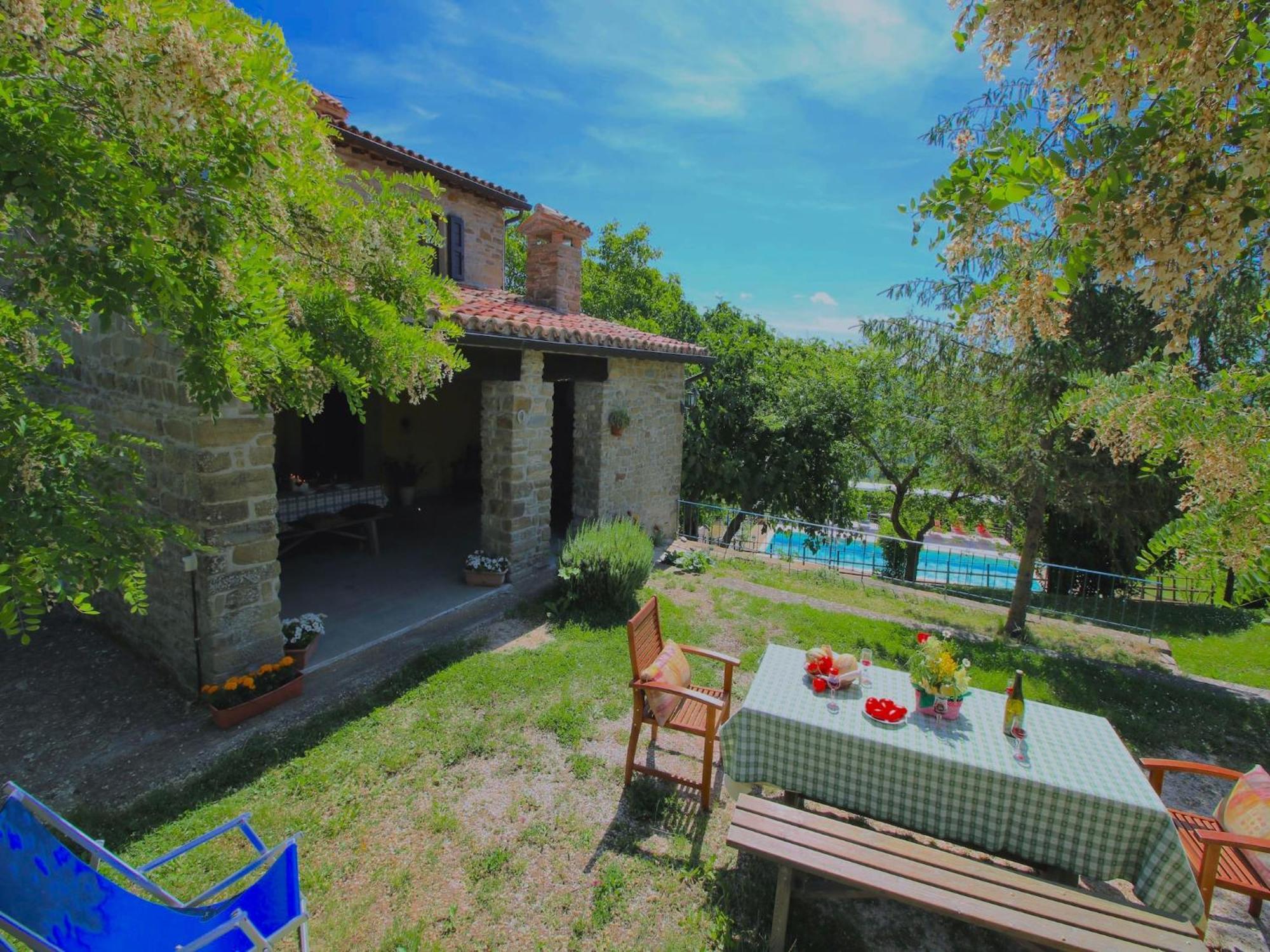 Villa Farmhouse In Apecchio With Swimming Pool Terrace Garden Extérieur photo